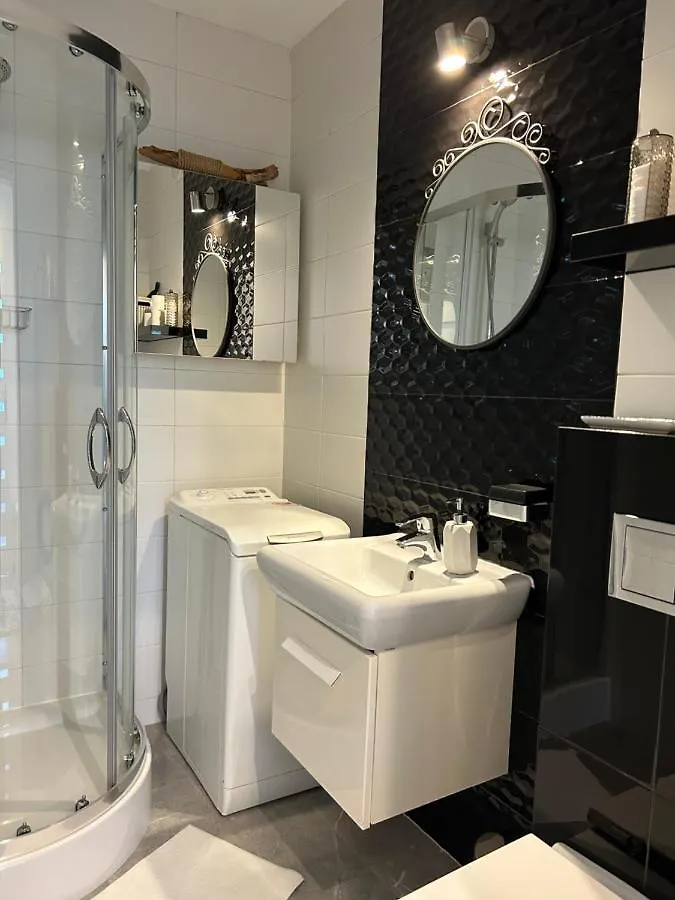 Near To The Beach & City Centre Apartment Jagiellonska Kolobrzeg Poland